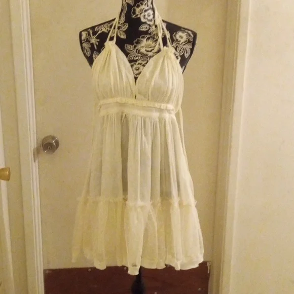 Perfect Summer Dress - Picture 2 of 8